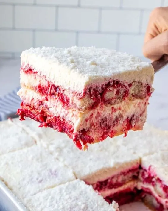 Titelbild für White Chocolate Raspberry Tiramisu