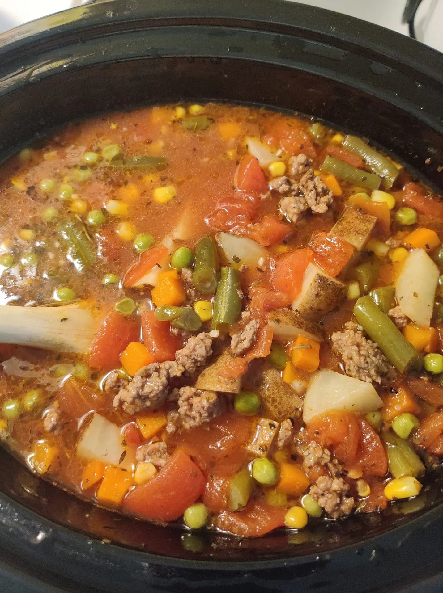 Titelbild für Classic Beef Vegetable Soup