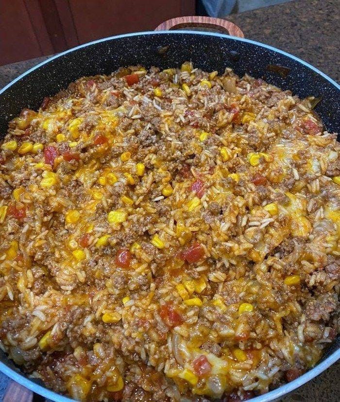 Titelbild für Easy Peasy Mexican Rice