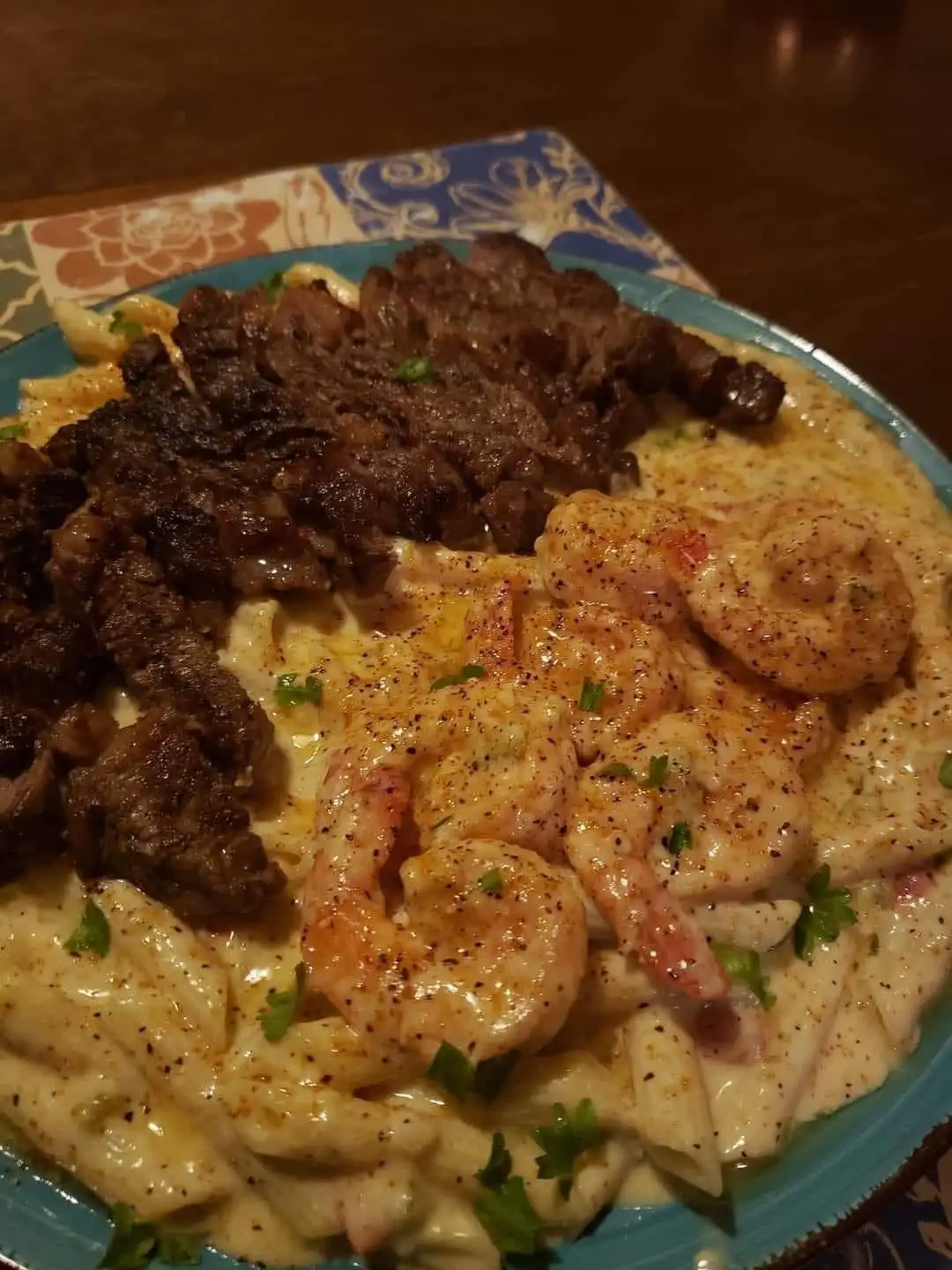Titelbild für STEAK AND SHRIMP SCAMPI