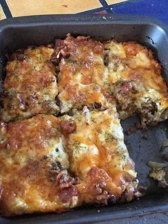 Titelbild für Low-Carb Bacon Cheeseburger Casserole