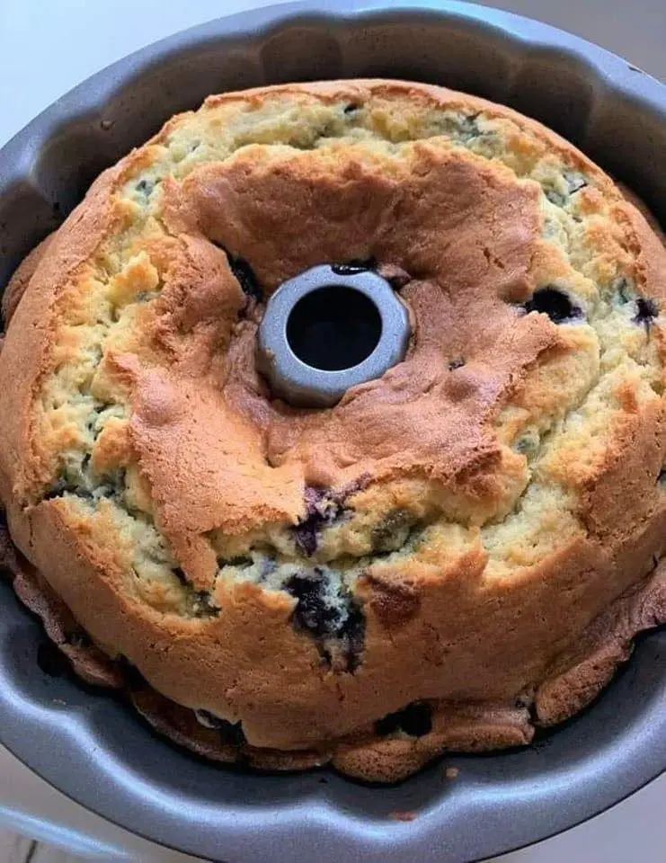 Titelbild fΓΌr Blueberry Sour Cream Coffee Cake