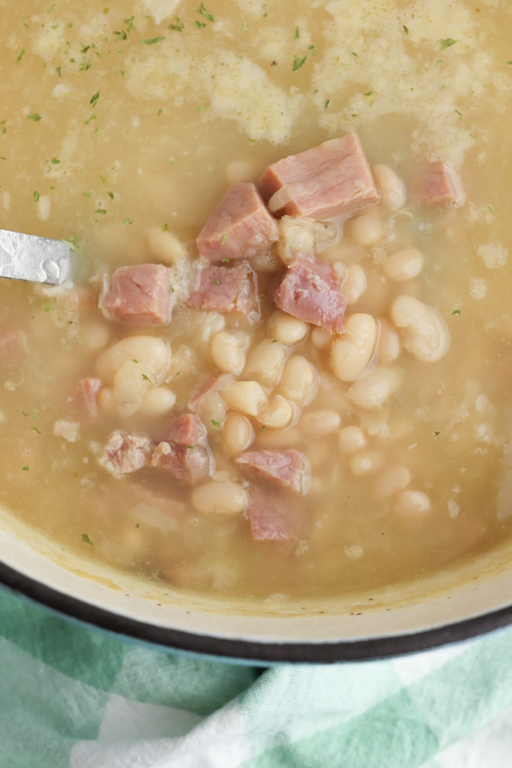 Titelbild für Ham and White Bean Soup Recipe