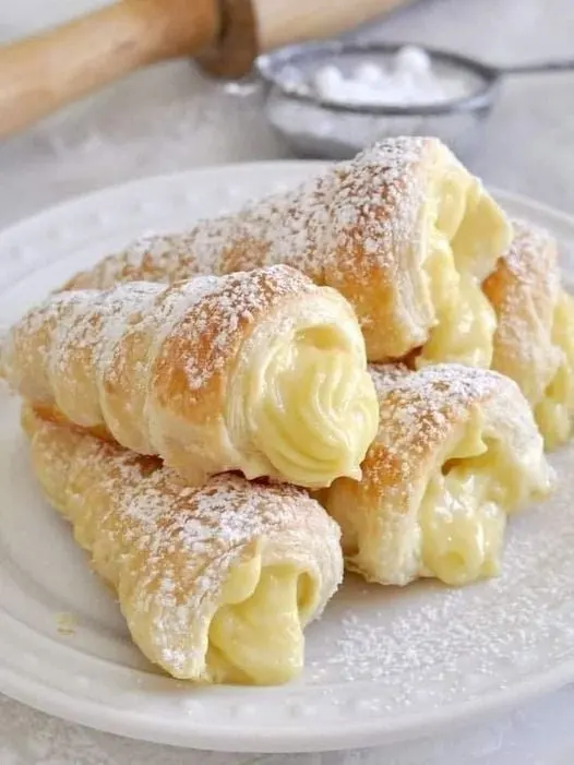 Titelbild für ITALIAN CREAM STUFFED CANNONCINI