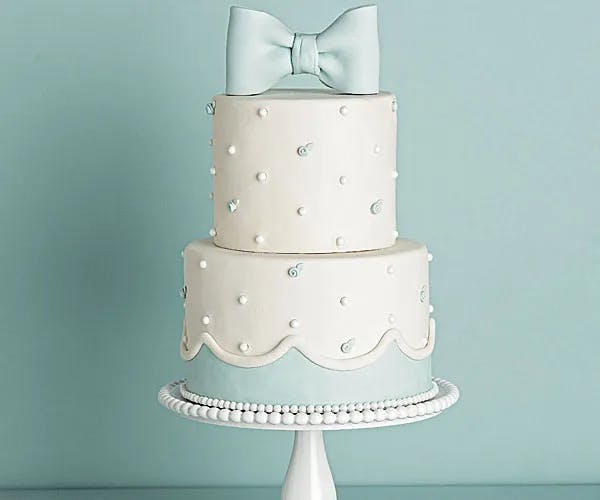 Titelbild für Ribbon Rose Hobnail Wedding Cake