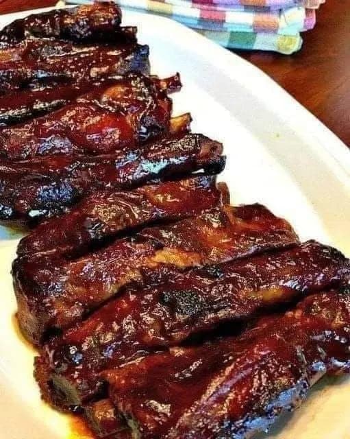 Titelbild für Crockpot Beef Short Ribs with Rich Gravy