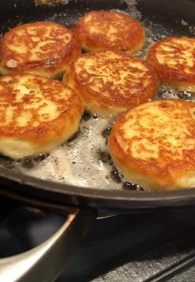 Titelbild für Old Fashioned Potato Cakes