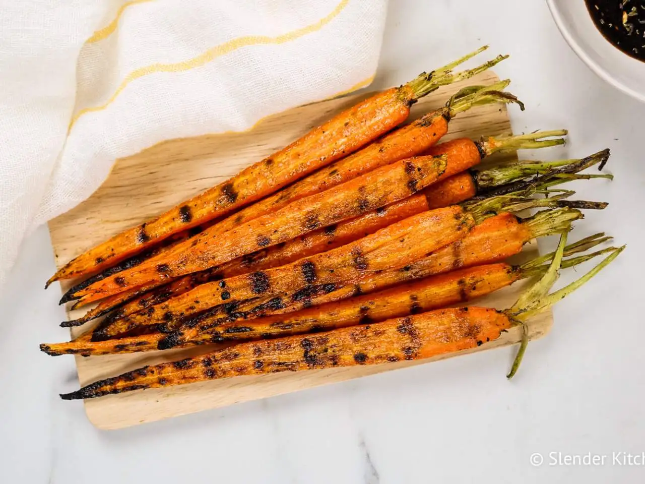 Titelbild fΓΌr GRILLED CARROTS